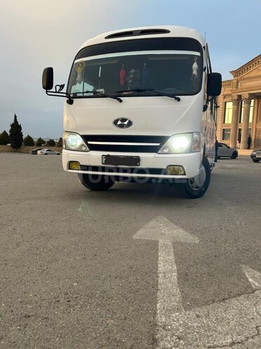 Hyundai County-6