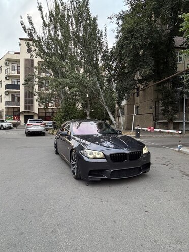 BMW 528-2