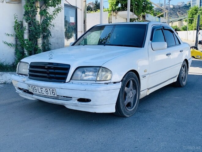 Mercedes C 250-1