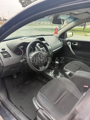 Renault Megane-9