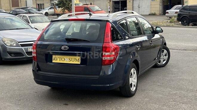 Kia Ceed SW-3