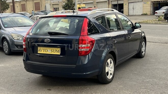 Kia Ceed SW-12