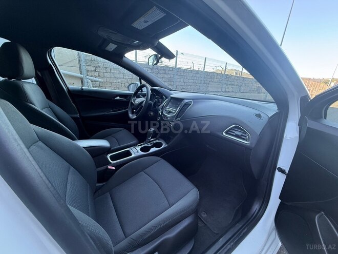 Chevrolet Cruze-8