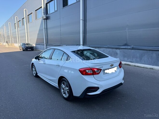 Chevrolet Cruze-19