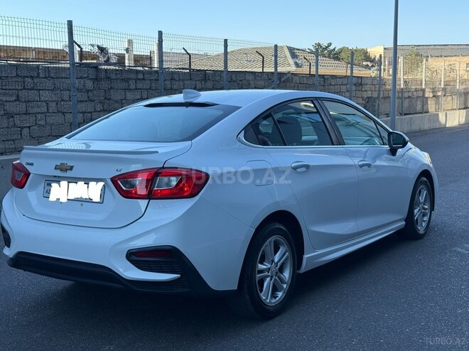 Chevrolet Cruze-18