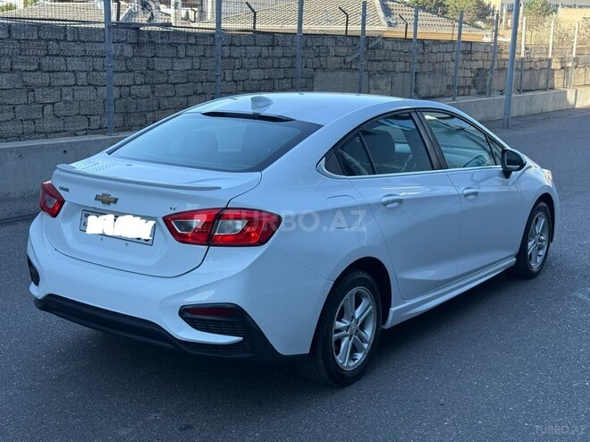Chevrolet Cruze-17