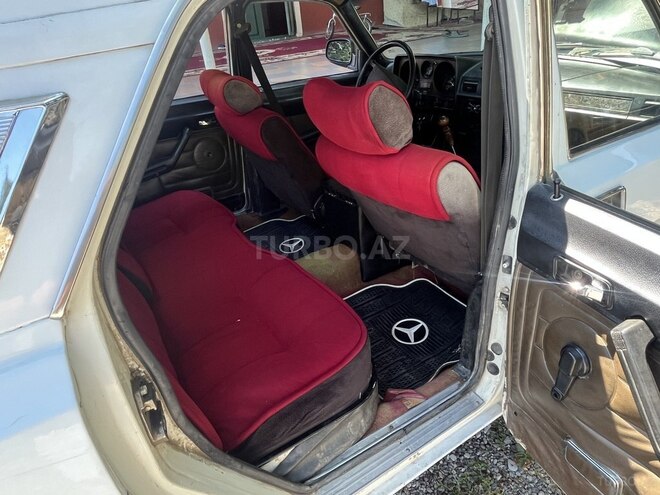 GAZ 24 "Volga"-5
