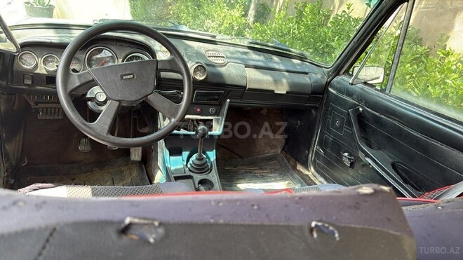 LADA (VAZ) 2106-7