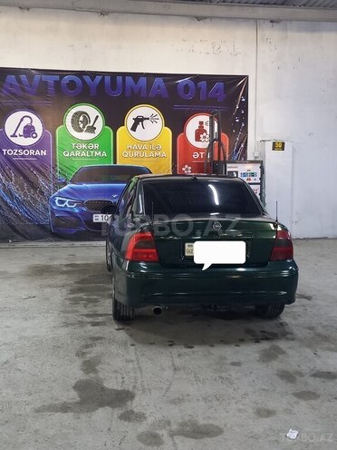 Opel Vectra-5