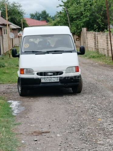 Ford Transit-1