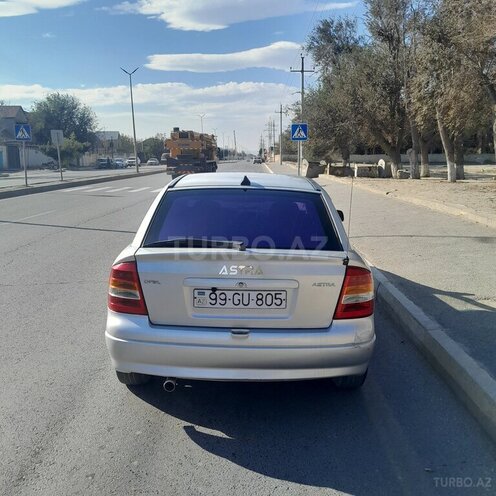 Opel Astra-4