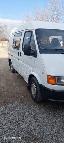 Ford Transit-3