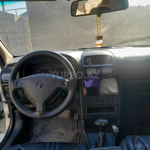 Opel Astra-3