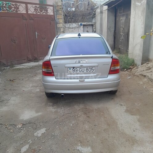 Opel Astra-2