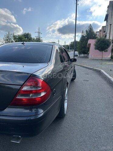 Mercedes E 320-6