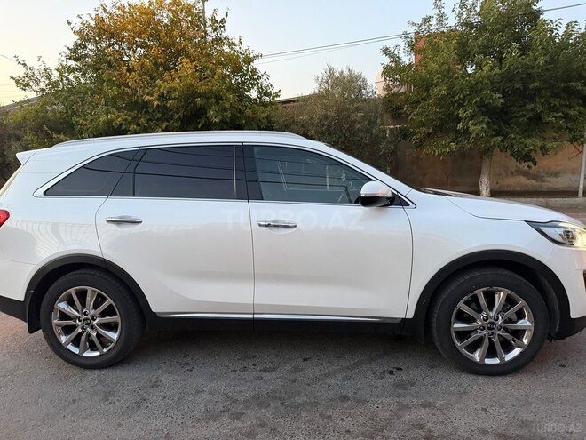 Kia Sorento-4