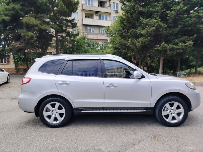 Hyundai Santa Fe-4