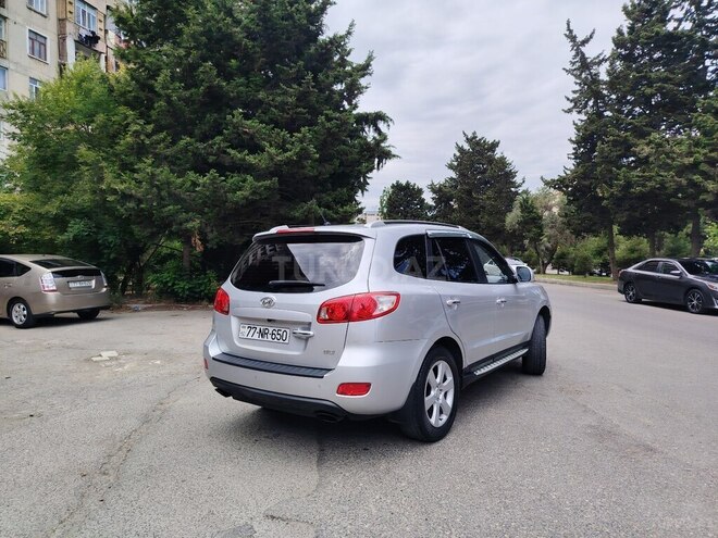 Hyundai Santa Fe-7