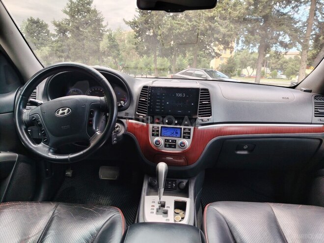 Hyundai Santa Fe-11