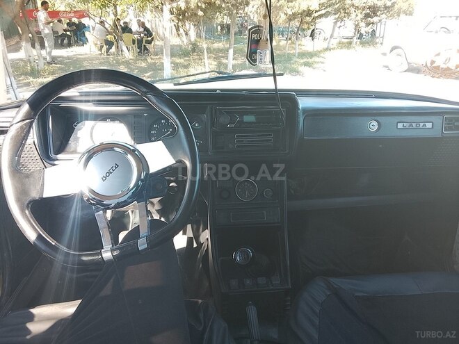 LADA (VAZ) 2107-6