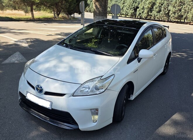 Toyota Prius-3