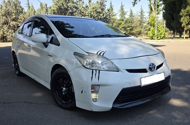 Toyota Prius-1