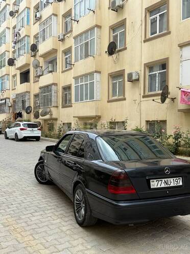 Mercedes C 180-6