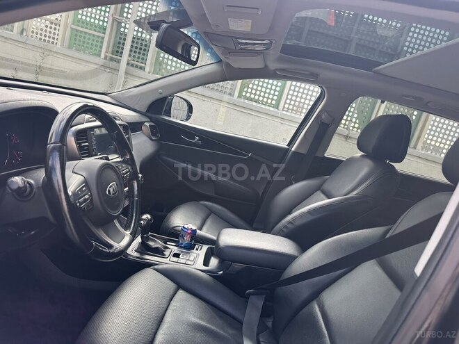 Kia Sorento-9