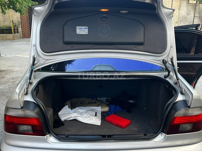 BMW 525-6