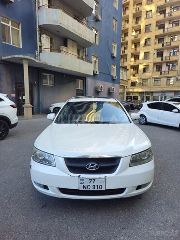 Hyundai Sonata-1
