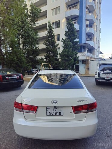Hyundai Sonata-2