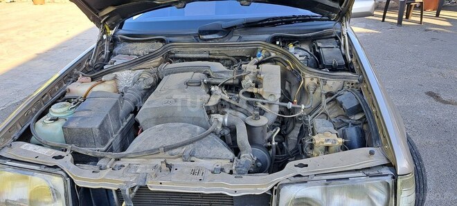 Mercedes E 220-6