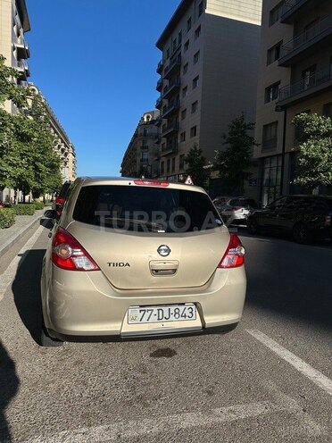 Nissan Tiida-3