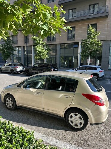 Nissan Tiida-2