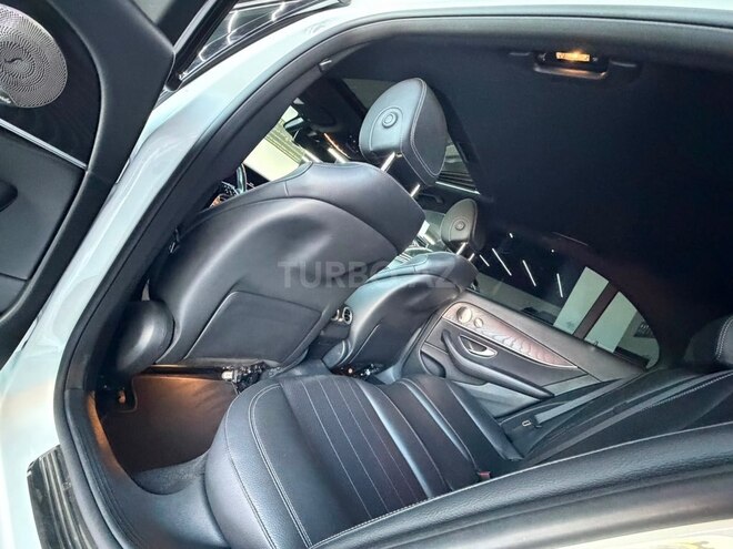 Mercedes E 350-10