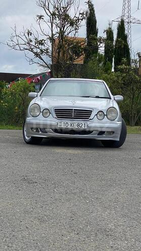 Mercedes E 250-6