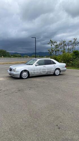 Mercedes E 250-2