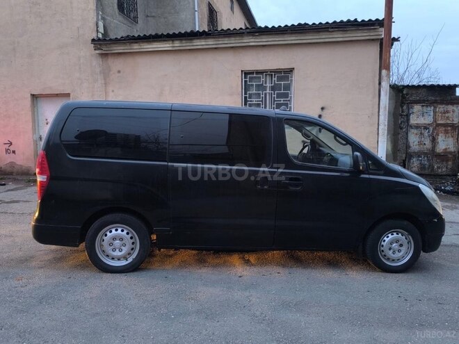 Hyundai H-1-10