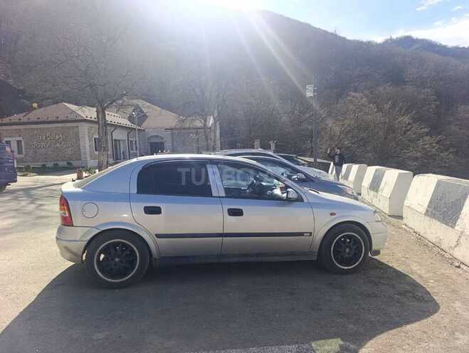 Opel Astra-7