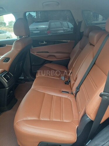 Kia Sorento-9