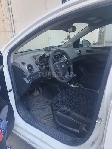Chevrolet Aveo-6