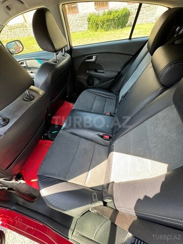 Honda Insight-12
