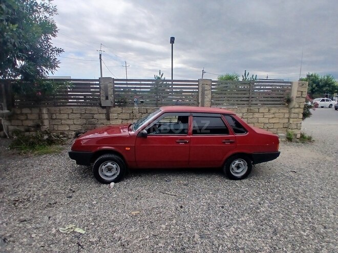 LADA (VAZ) 21099-4