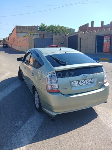 Toyota Prius-8