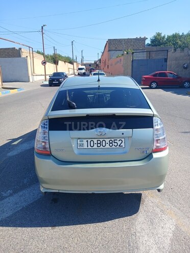 Toyota Prius-9