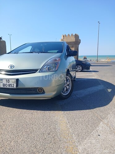Toyota Prius-13