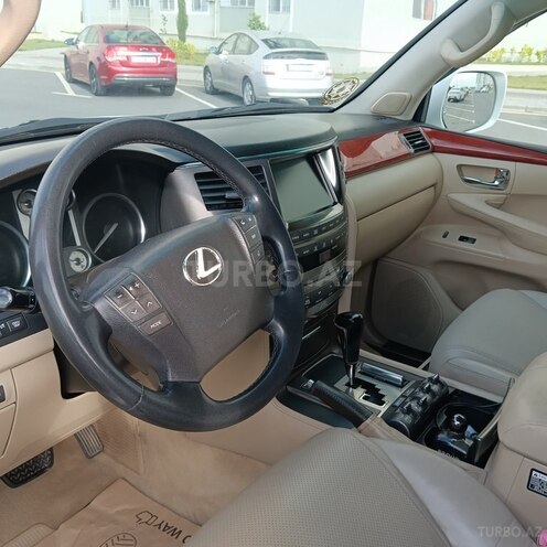 Lexus LX 570-5