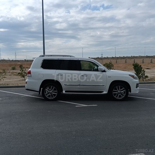 Lexus LX 570-10