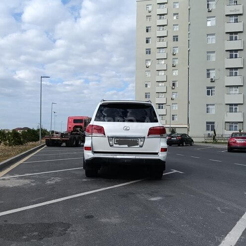 Lexus LX 570-4