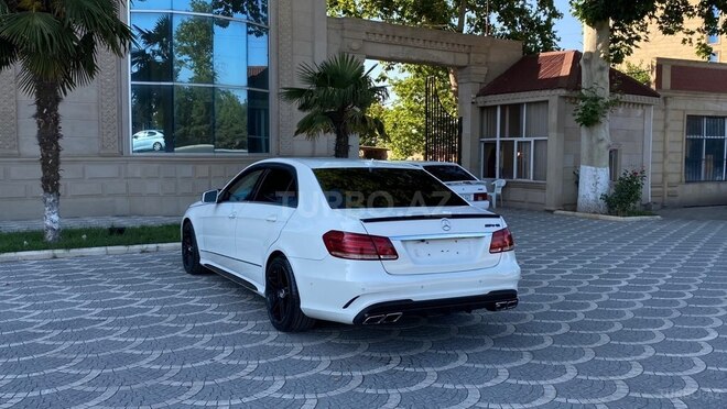 Mercedes E 250-6